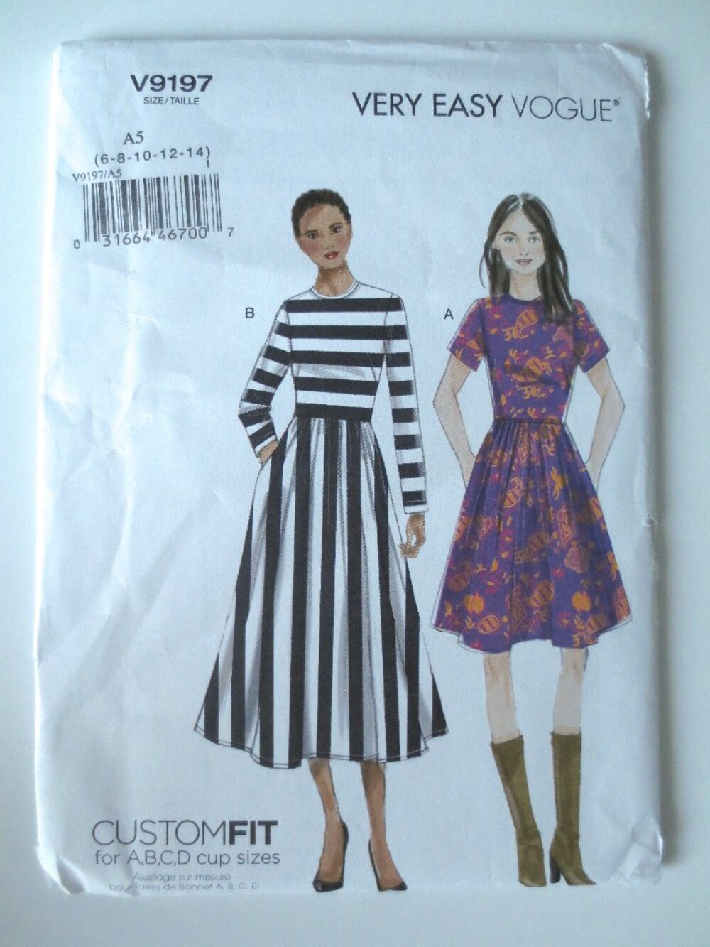 Very Easy Vogue 9197 Cup Size Adjustable Dress Sewing Pattern Size 6 8 10 12 14